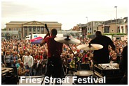 Wilhelminaplein tijdens Fries Straat Festival - Deze foto kunt u vergroten